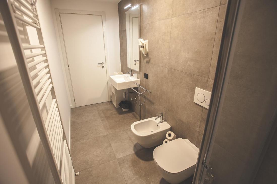 Kita House Apartment แบร์กาโม ภายนอก รูปภาพ